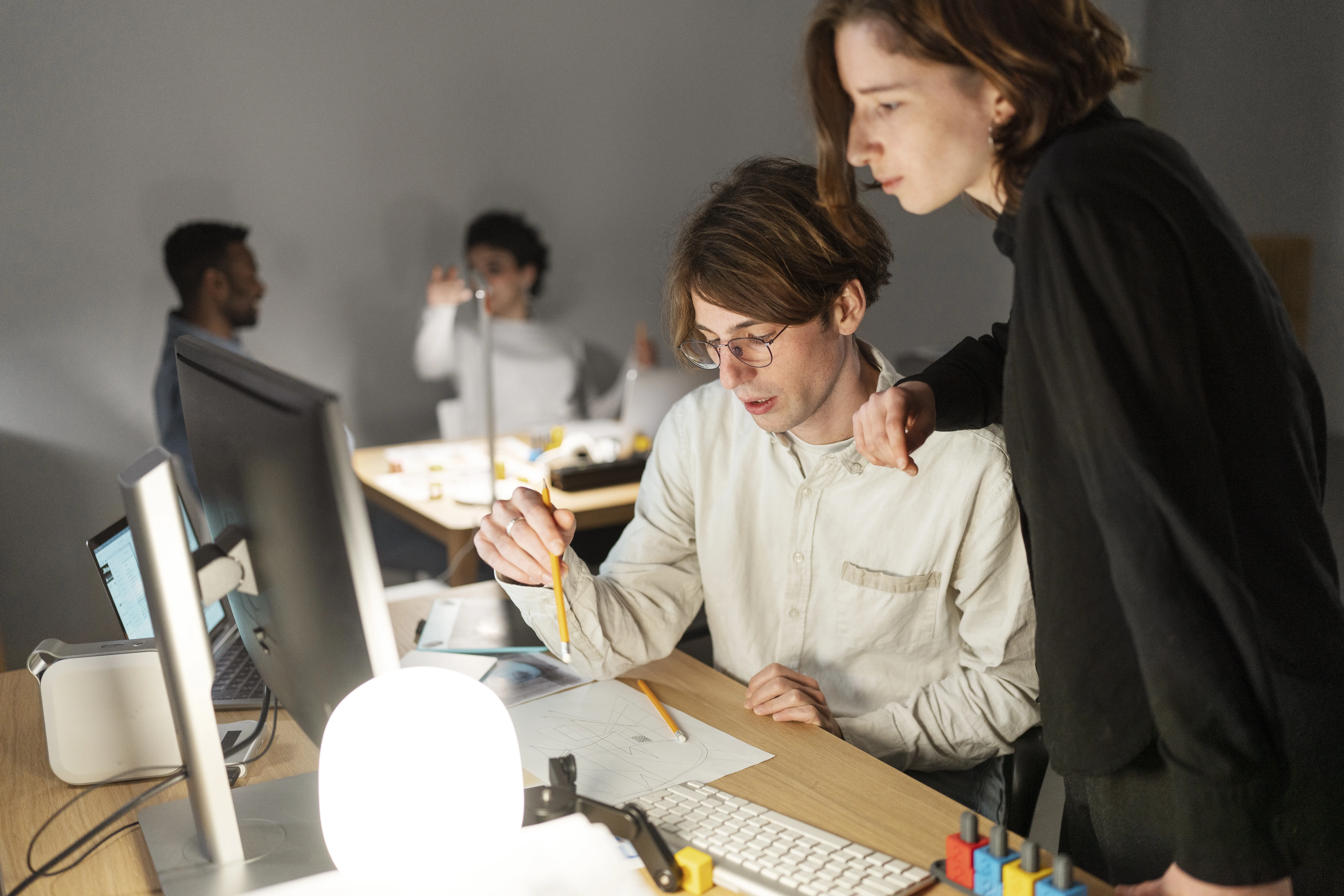 El equipo de Palanca Lab trabajando en nuevas innovaciones